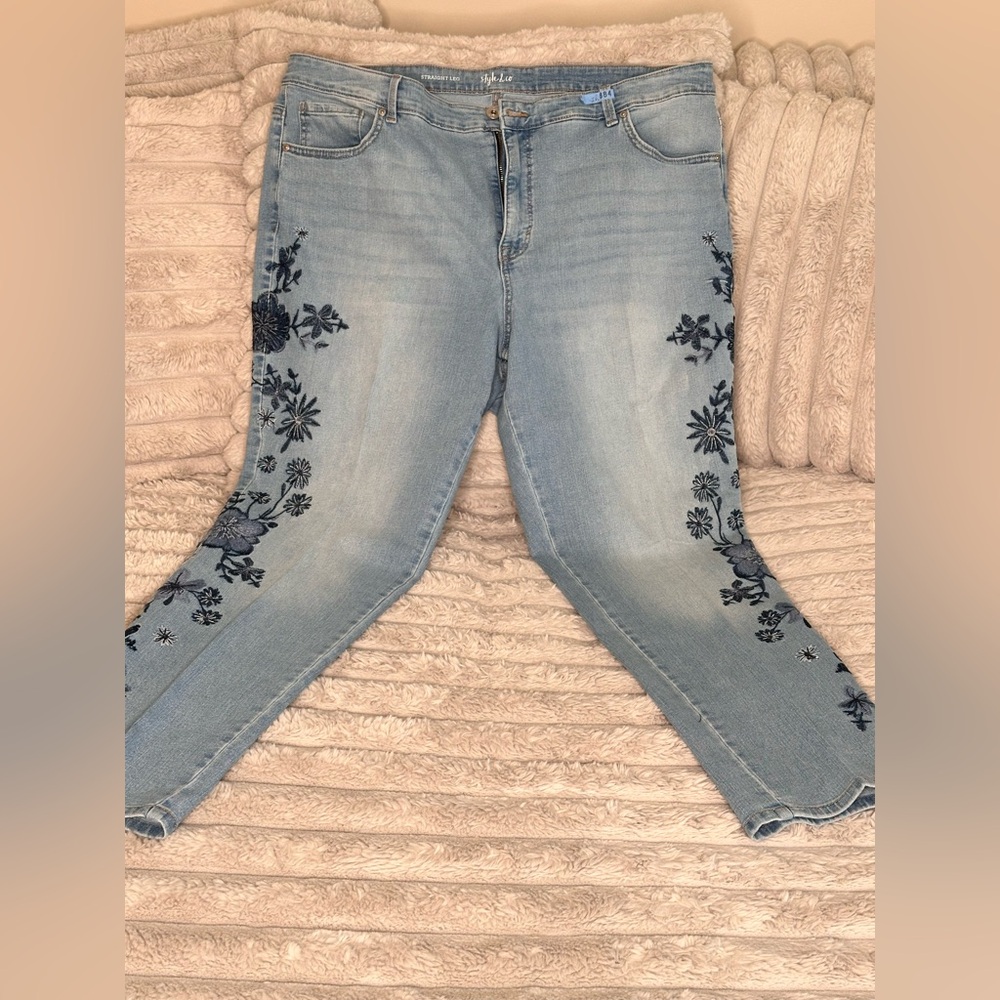 Light Blue Women's Jeans with Navy Floral Embroidery